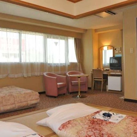 Hotel Taihei Мацуяма Экстерьер фото