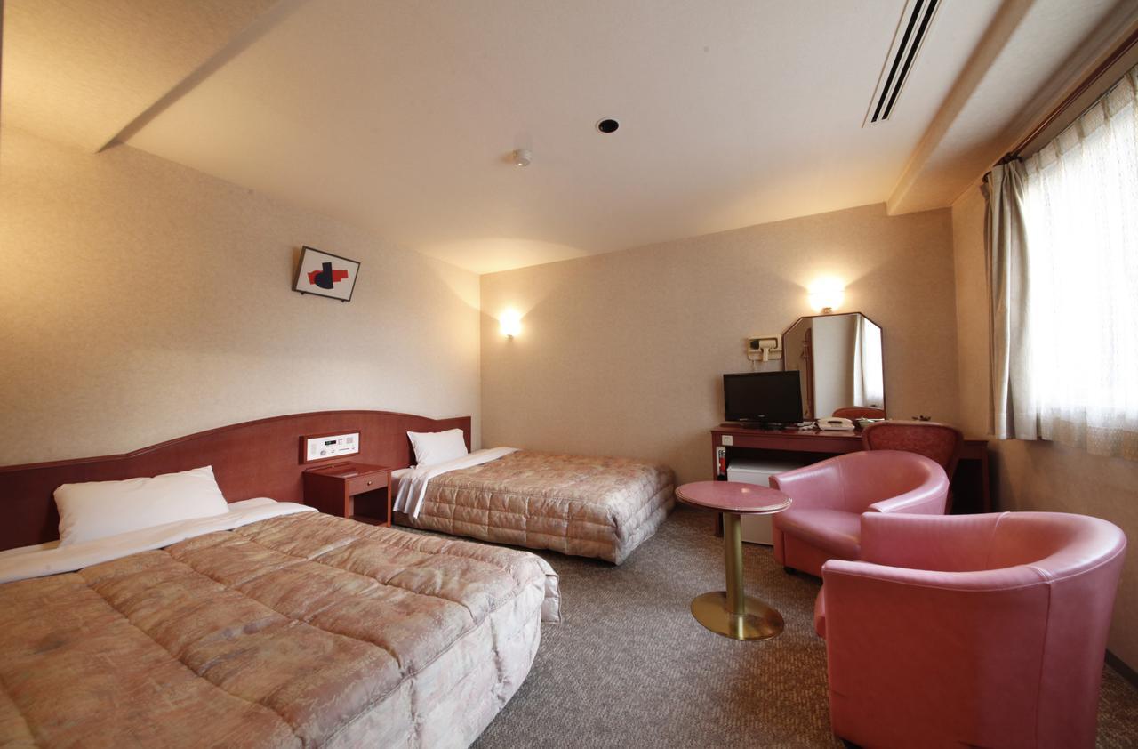 Hotel Taihei Мацуяма Экстерьер фото